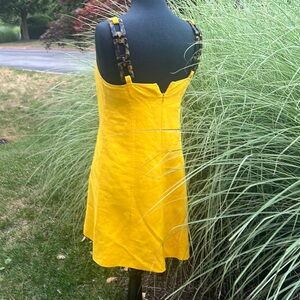 This is a head turner dress